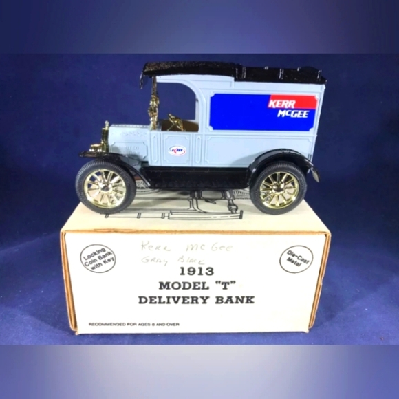 A3-17 ERTL 1:25 SCALE DIE CAST BANK - 1913 MODEL T DELIVERY - KERR McGEE